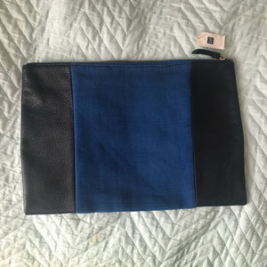 NWT Gap Two Tone Clutch in Blue